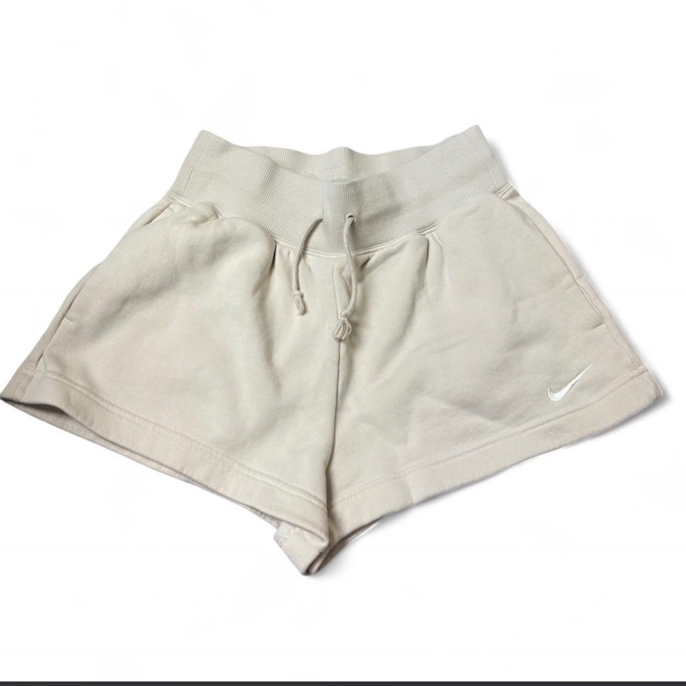 Nike Cream Sweat Shorts Size Small Athleisure Lounge